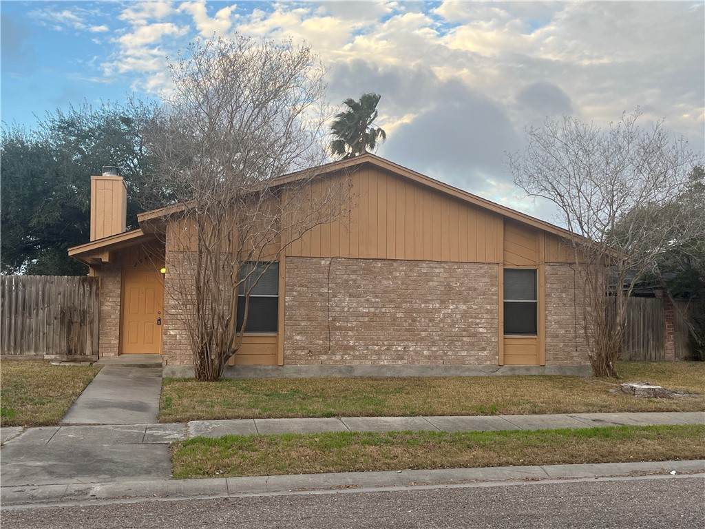 2942 River Bend Court - Photo 1