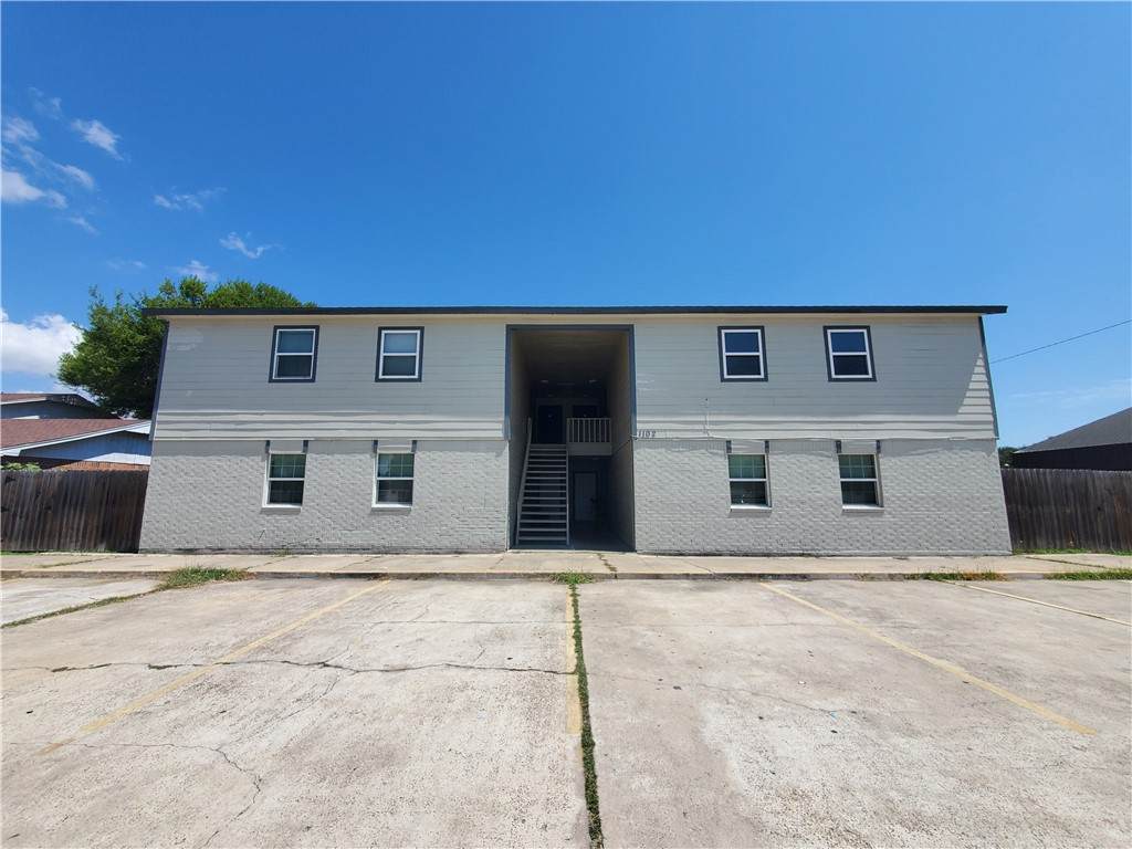 1102 Denver Street - Photo 1