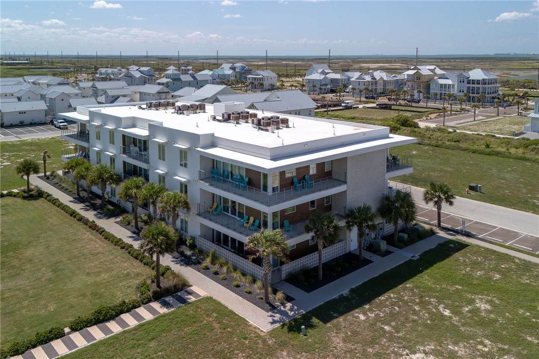 630 Center Square - Photo 1