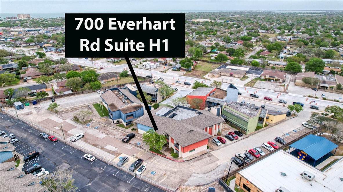 700 Everhart - Photo 1