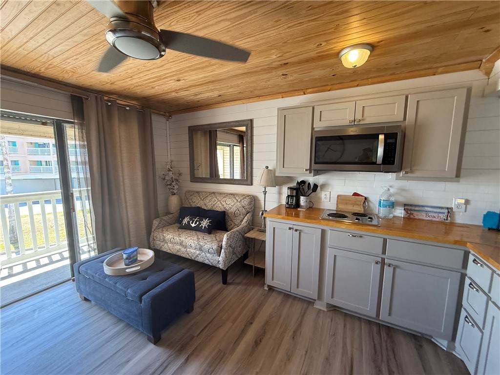 3938 Surfside Boulevard - Photo 1