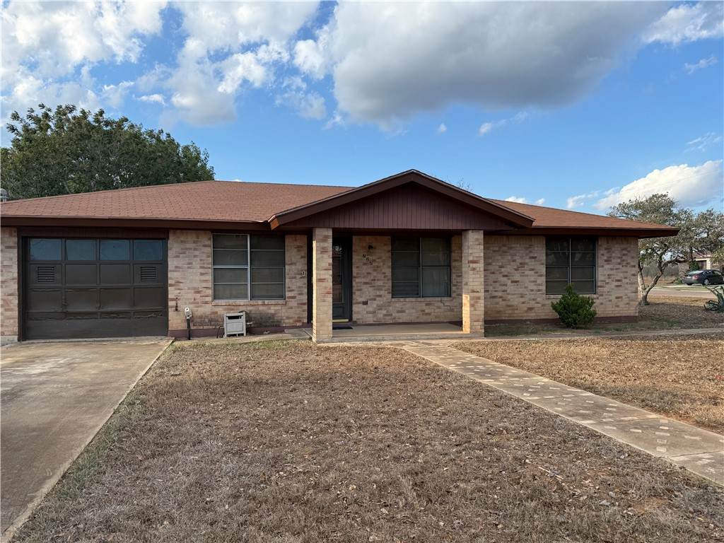 727 Barton - Photo 1