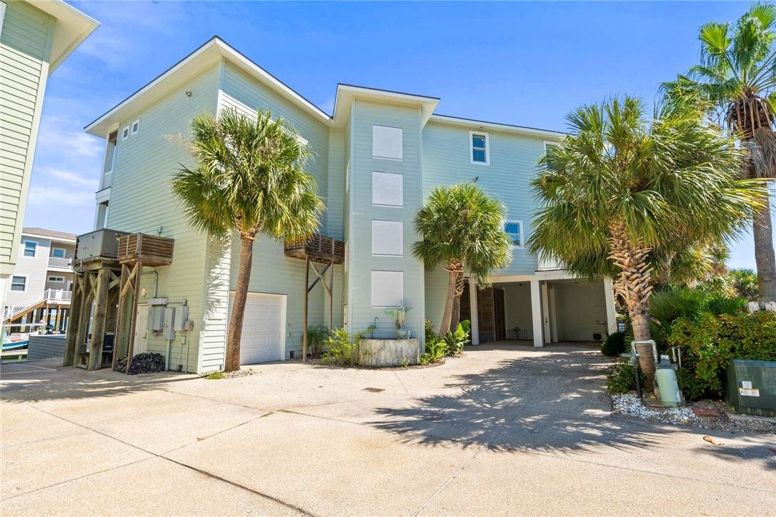 1024 Private Road D - Photo 1