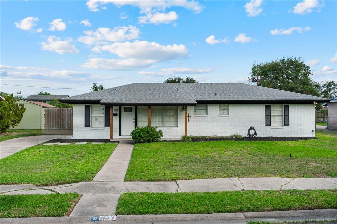 513 Greenway Drive - Photo 1