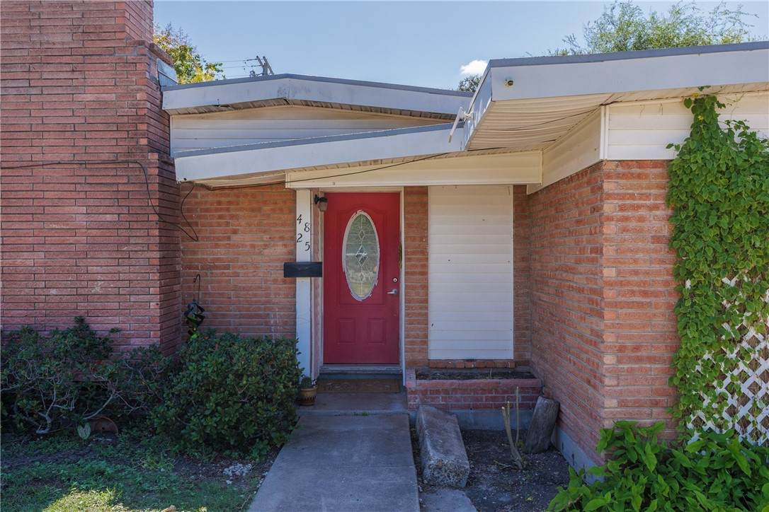 4825 Monette Drive - Photo 1