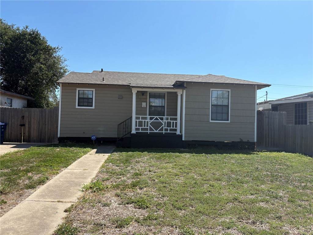 1520 Wynwood Street - Photo 1