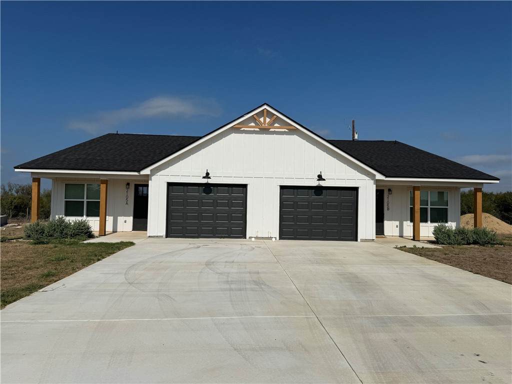 2105 Vista Rosa - Photo 1