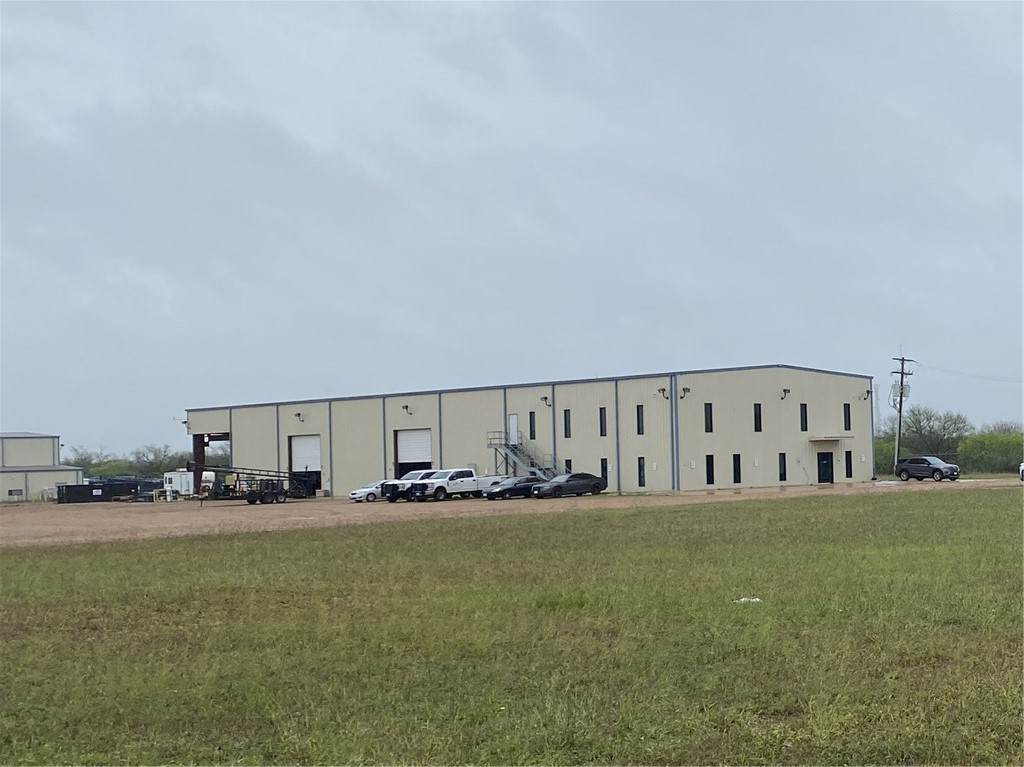 3547 Fm 236 - Photo 1