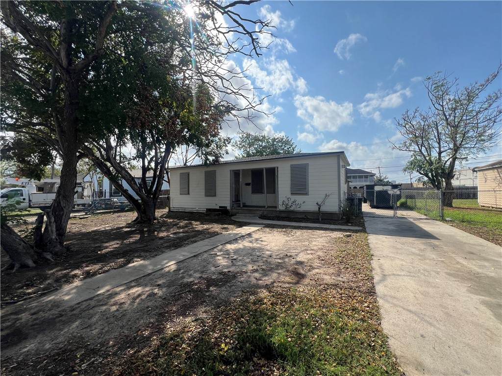 4031 Vanderbilt Drive - Photo 1