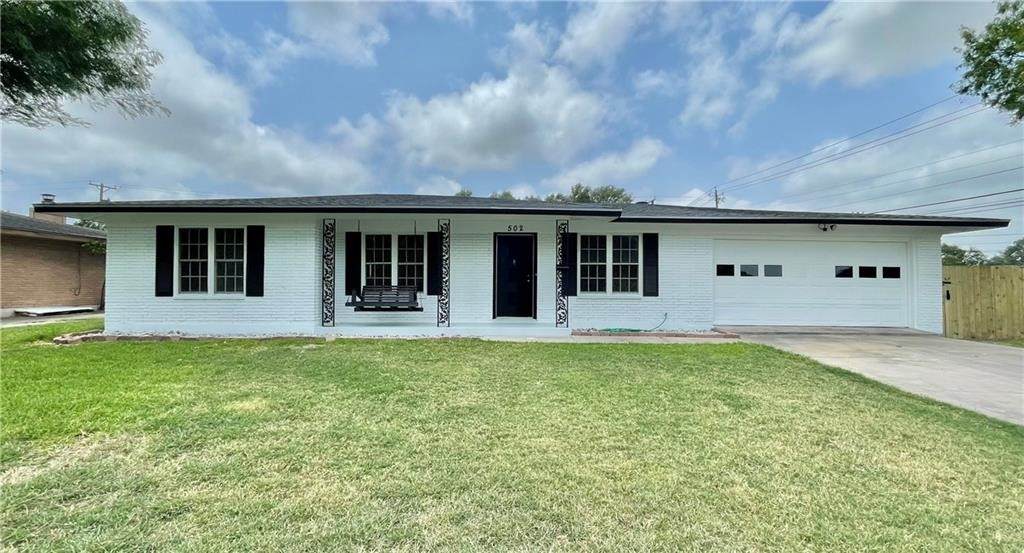 502 Evergreen Drive - Photo 1