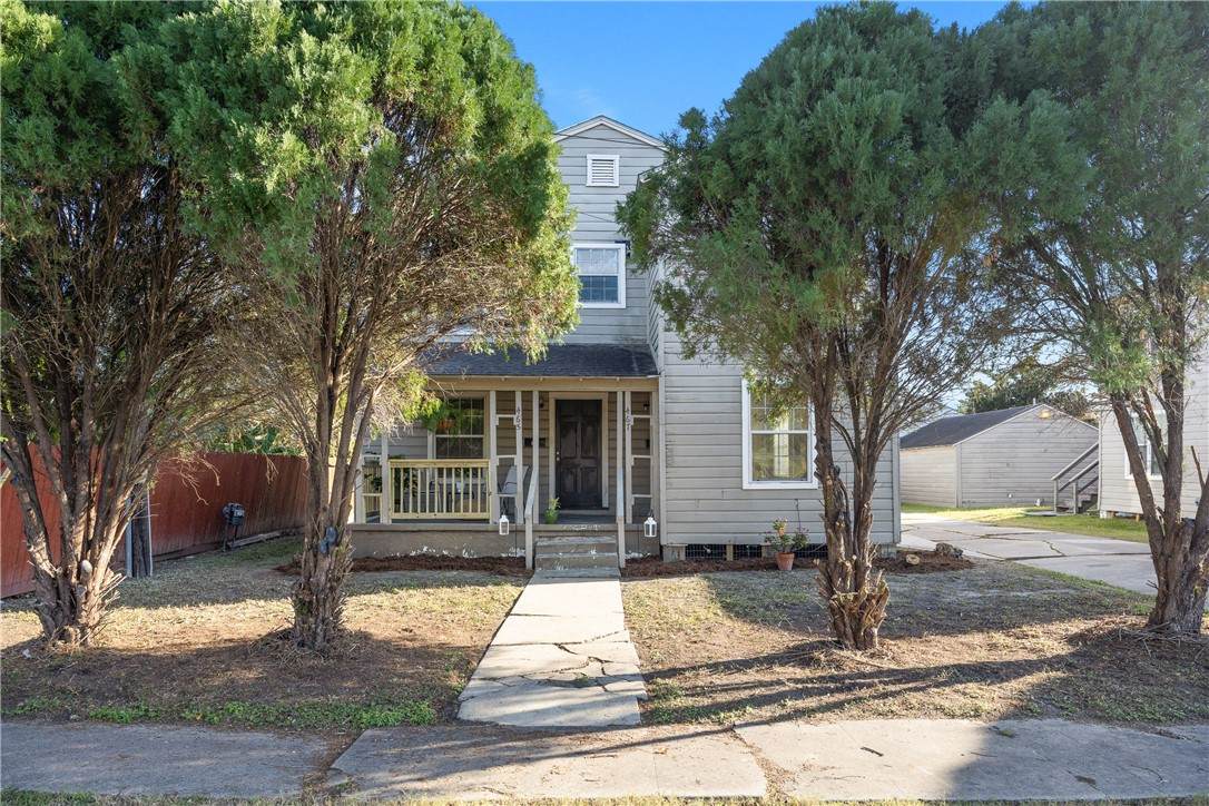 465 Texas Avenue - Photo 1