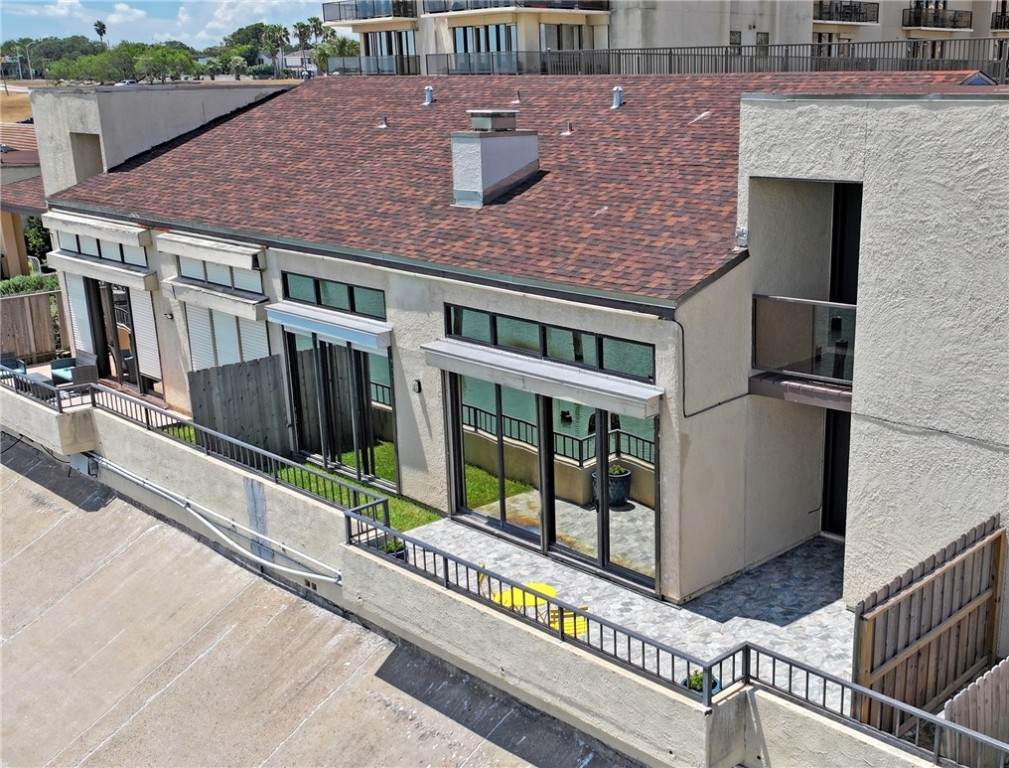 1400 Ocean Drive - Photo 1