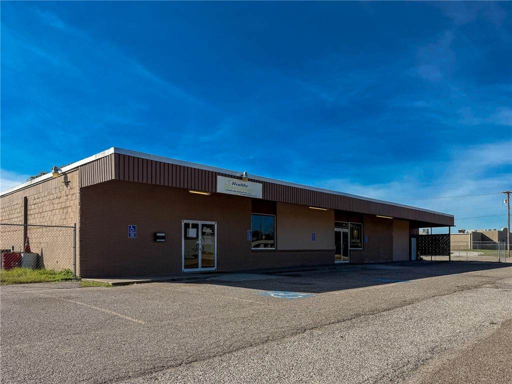 1004-1006 6th Street - Photo 1