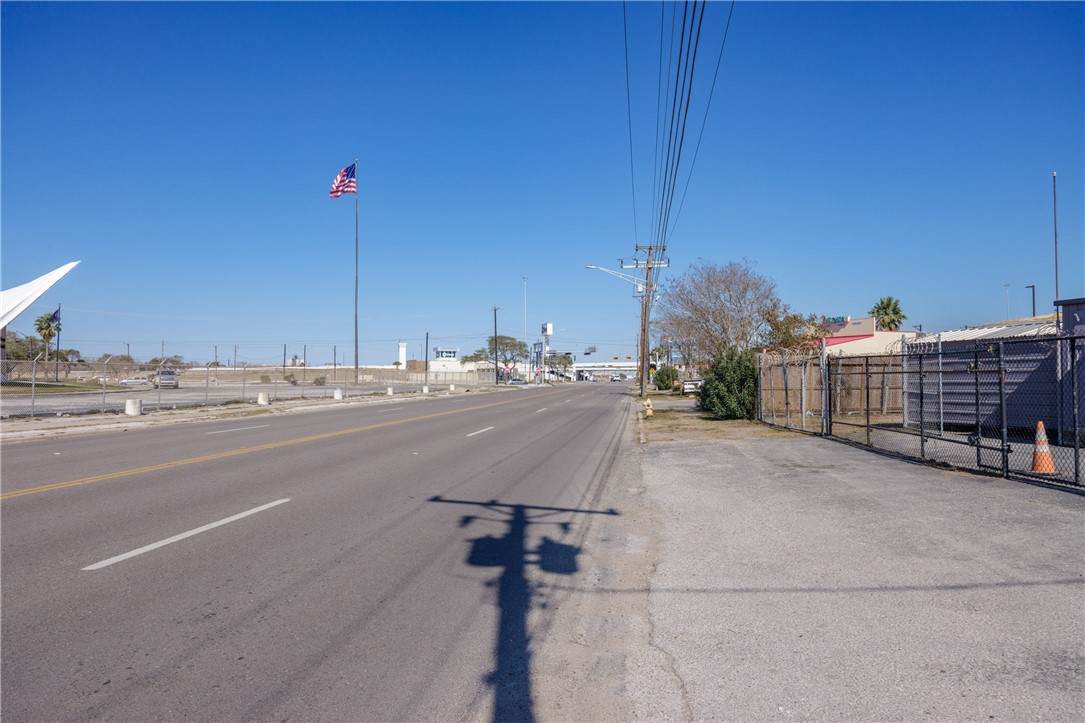 https://bt-photos.global.ssl.fastly.net/corpuschristi/orig_boomver_1_470918-2.jpg