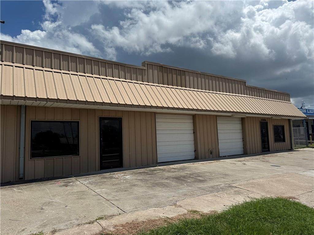 2828 Cleo Street - Photo 1