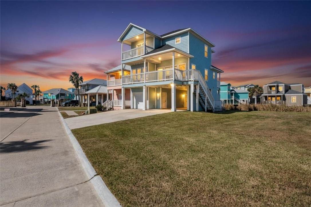 162 La Concha Boulevard - Photo 1