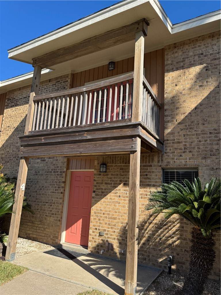 15217 Leeward Drive - Photo 1
