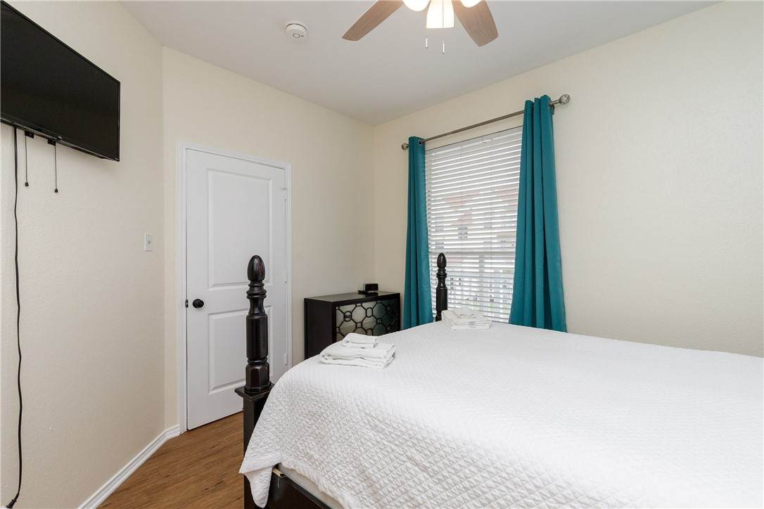 14721 Whitecap Boulevard - Photo 1