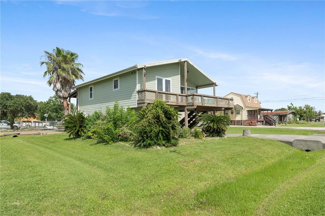 1402 Van Buren - Photo 1