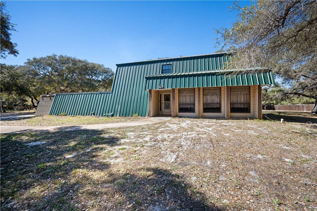 3949 County Road 4705 - Photo 1