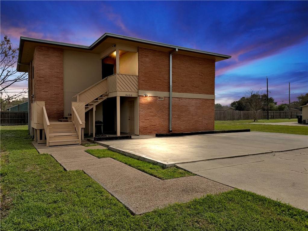 3450 Alameda Street - Photo 1