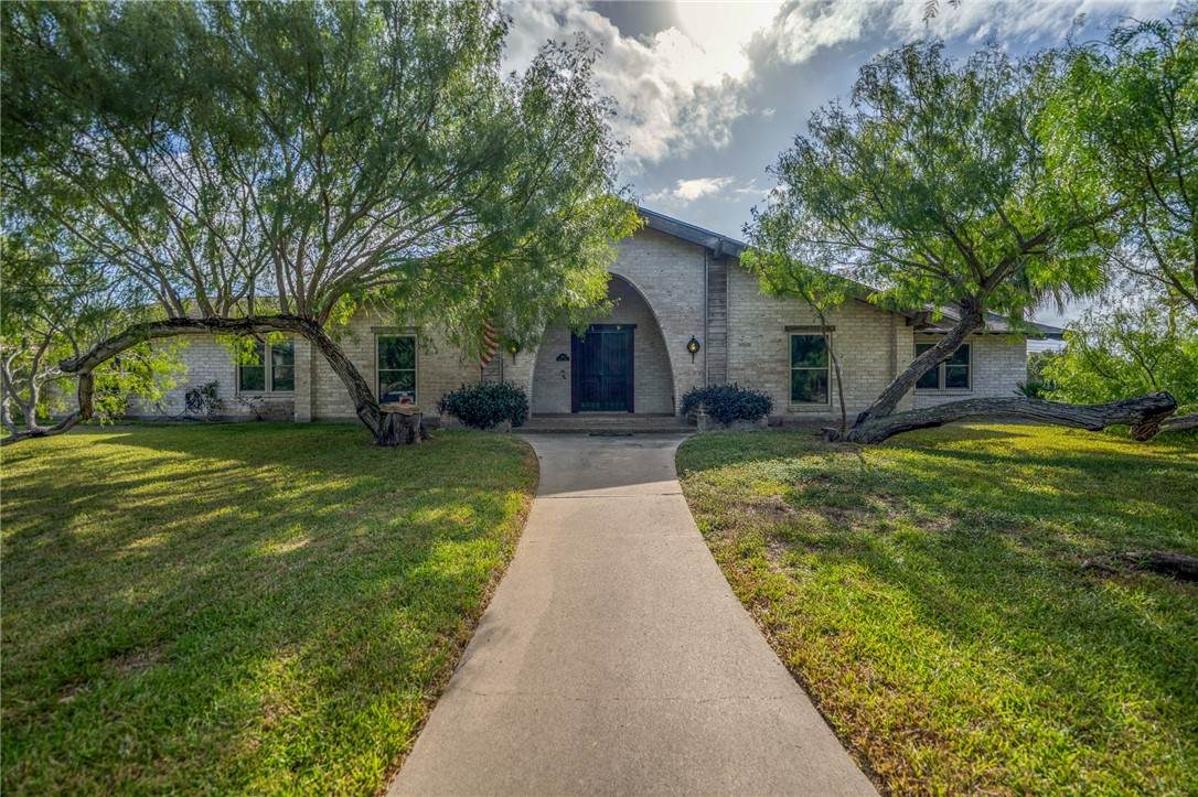 321 Bayshore Drive - Photo 1