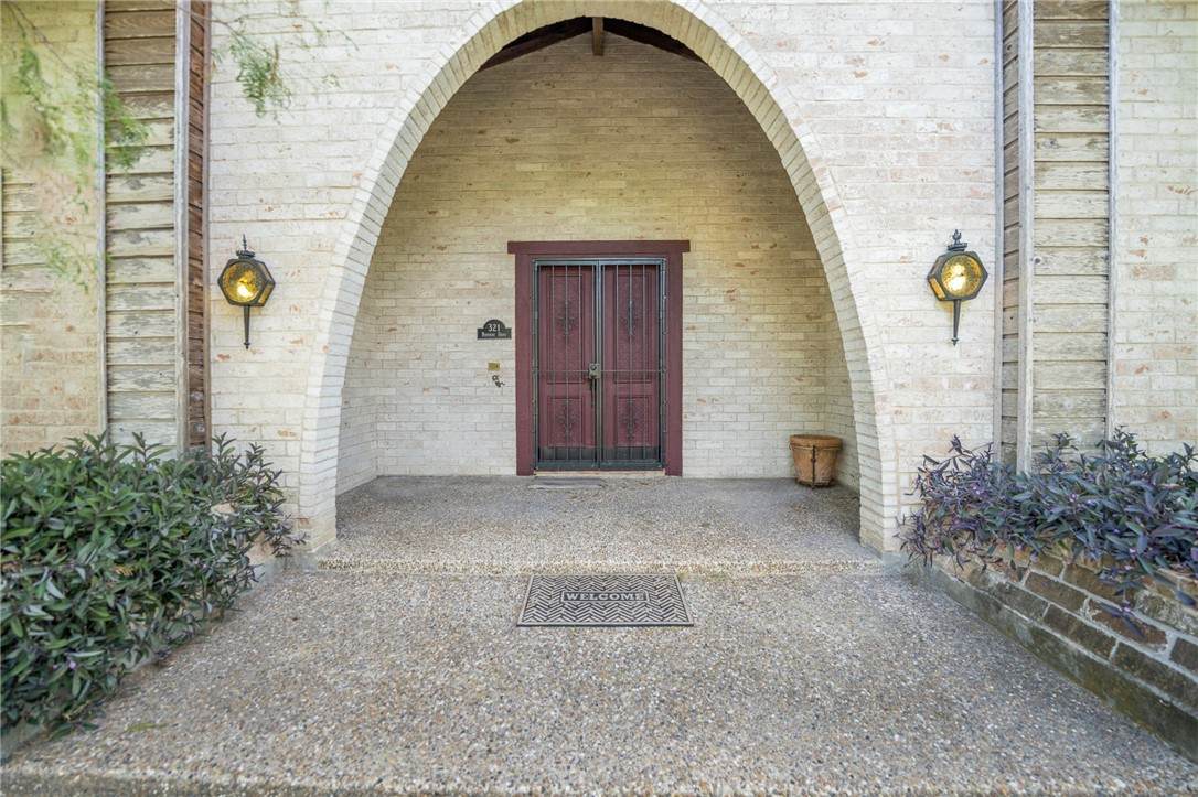 https://bt-photos.global.ssl.fastly.net/corpuschristi/orig_boomver_1_473179-2.jpg