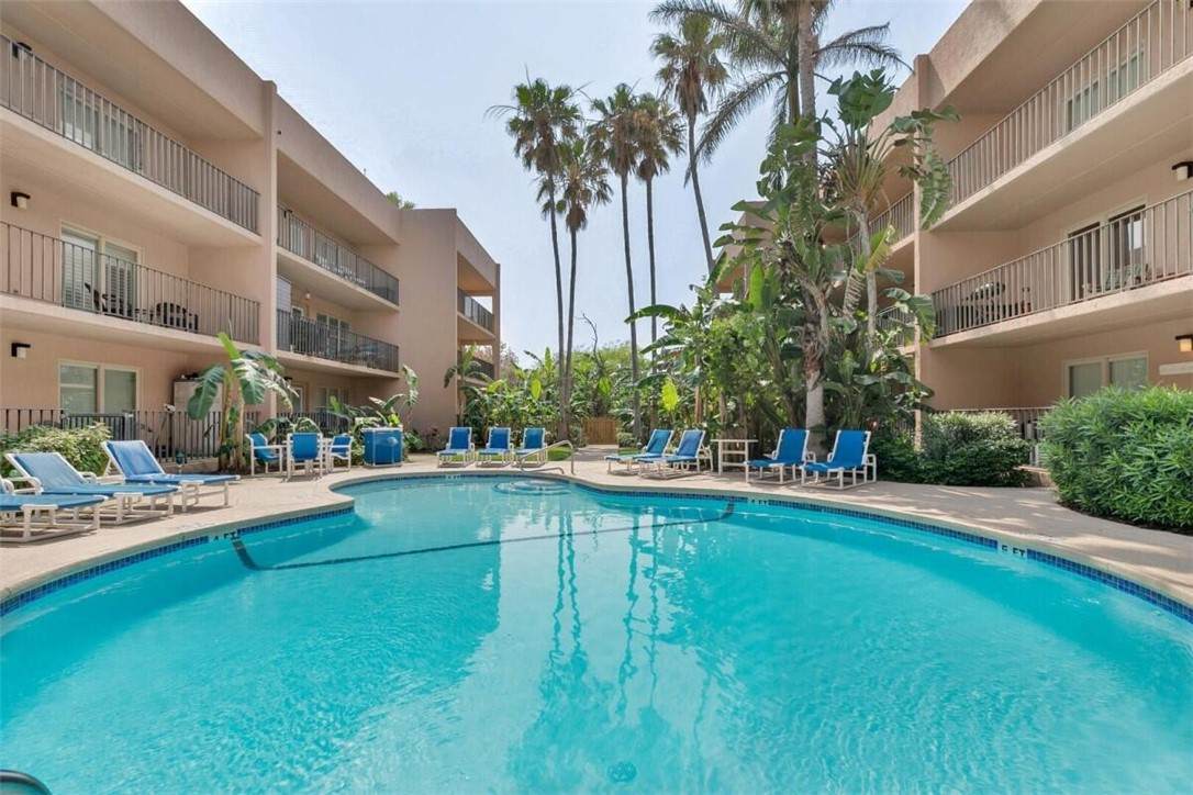2401 Gulf Boulevard - Photo 1