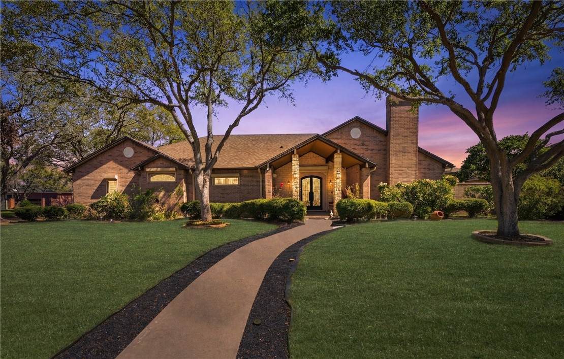 5902 Woodmere Drive - Photo 1