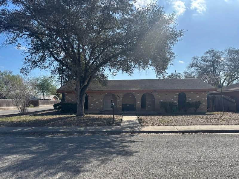 1601 Andrea Street - Photo 1