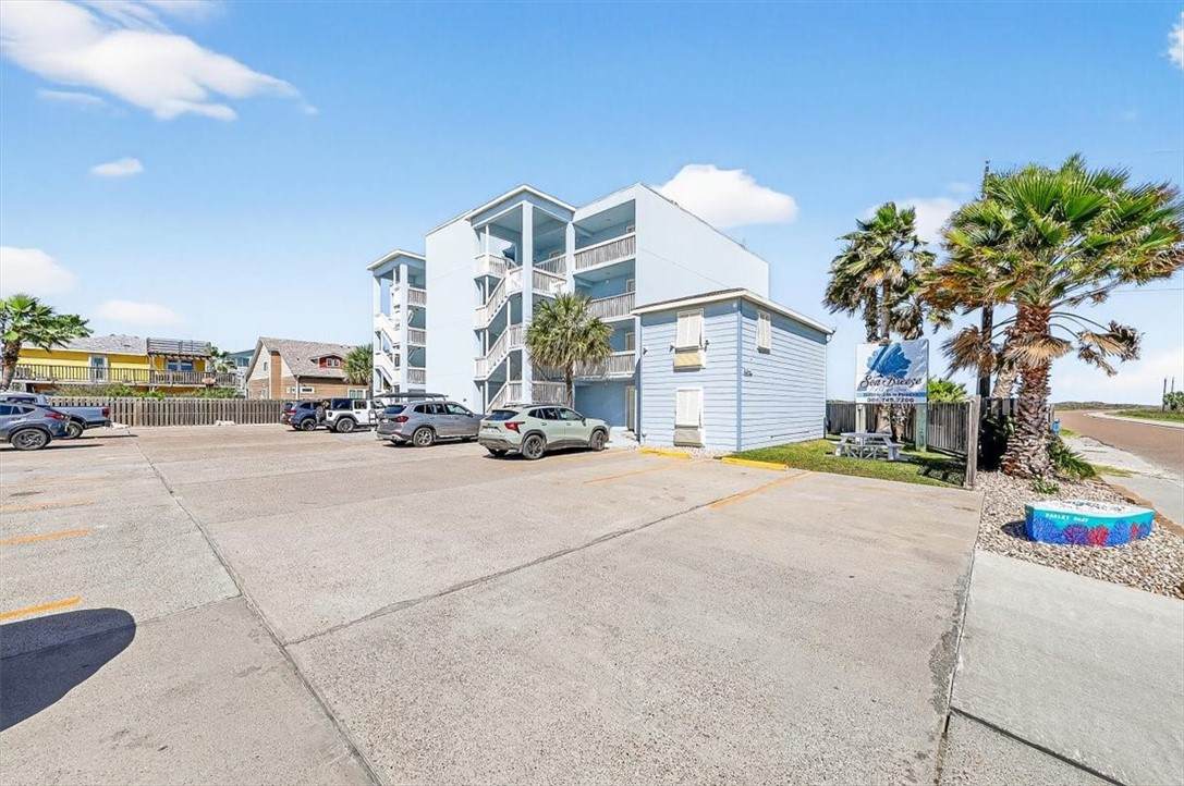 407 Beach Avenue - Photo 1