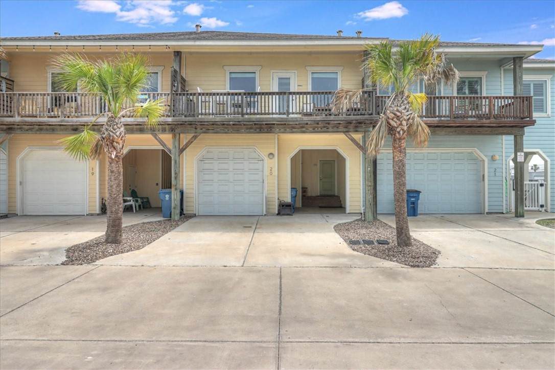 247 Roberts Avenue - Photo 1