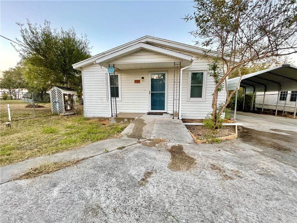 335 Stephens Loop - Photo 1