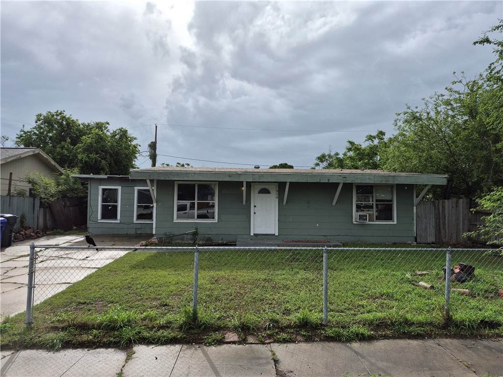 914 Susan Drive - Photo 1