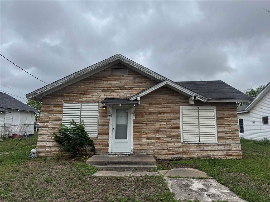 406 Mathis Street - Photo 1