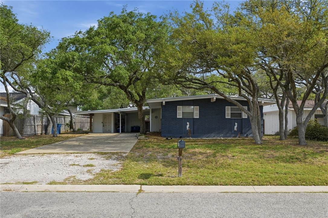 1904 Bay Avenue - Photo 1