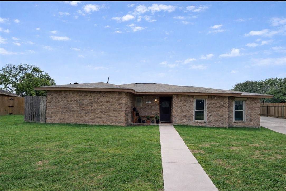 4617 Weiskopf Circle - Photo 1
