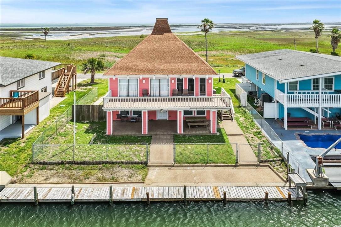 136 Port Saint Claire - Photo 1