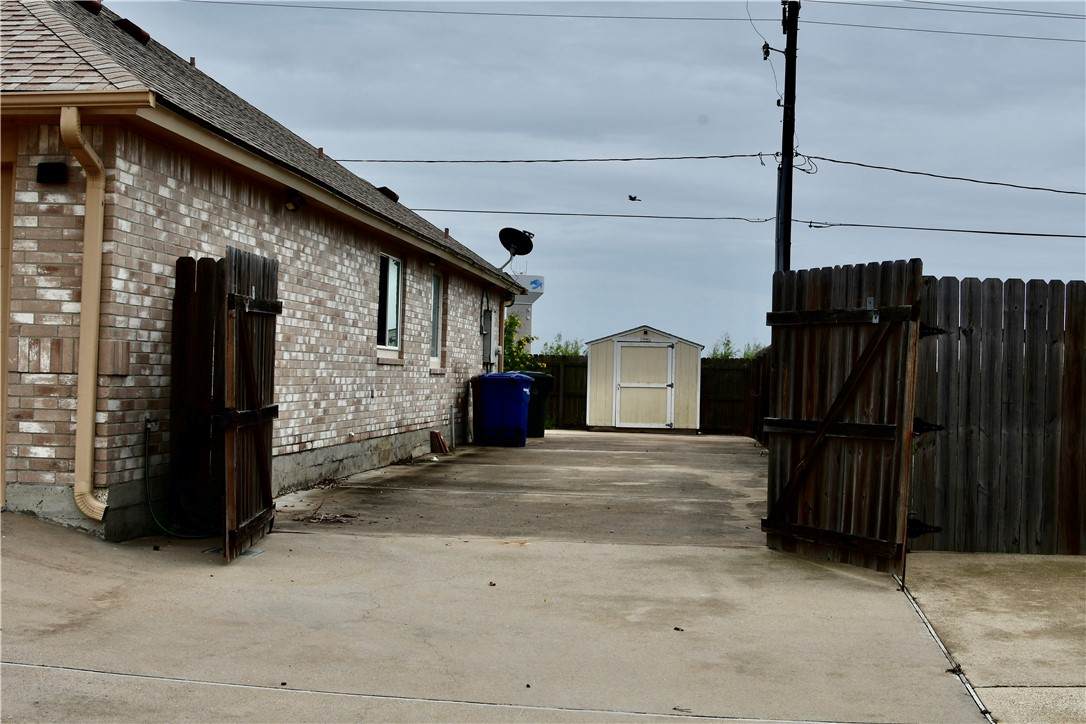 https://bt-photos.global.ssl.fastly.net/corpuschristi/orig_boomver_1_475229-2.jpg