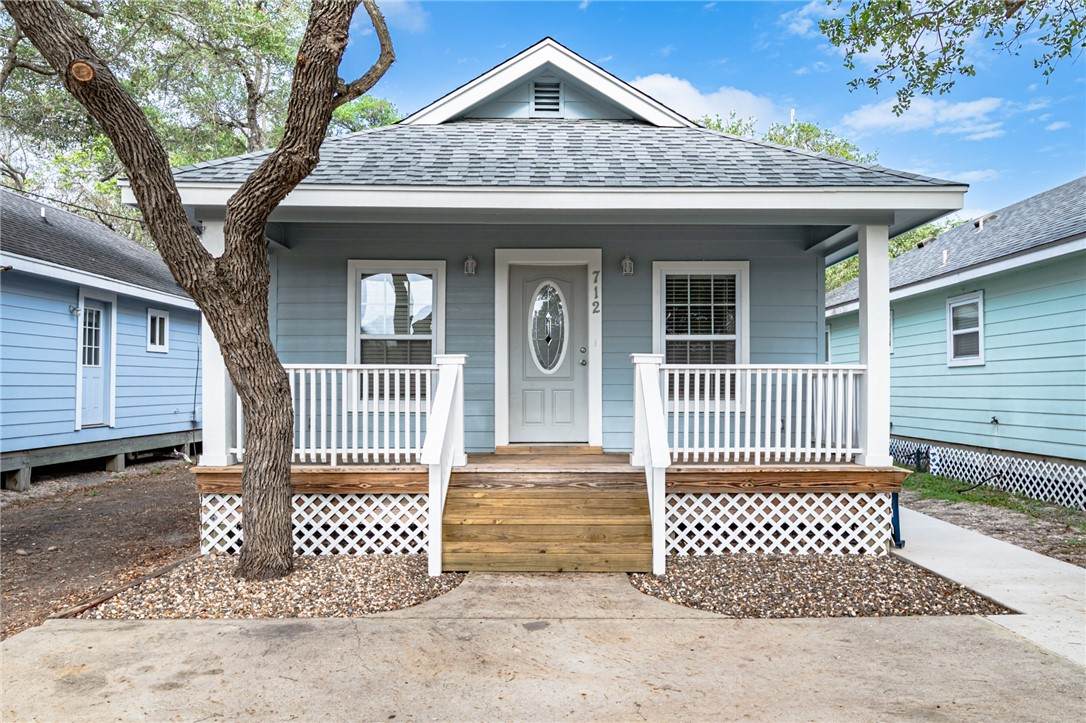 712 Moline Street - Photo 1