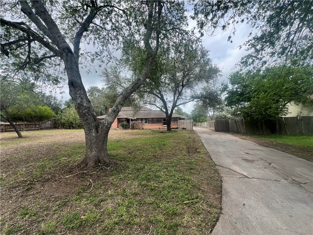 6042 Ebonwood Drive - Photo 1