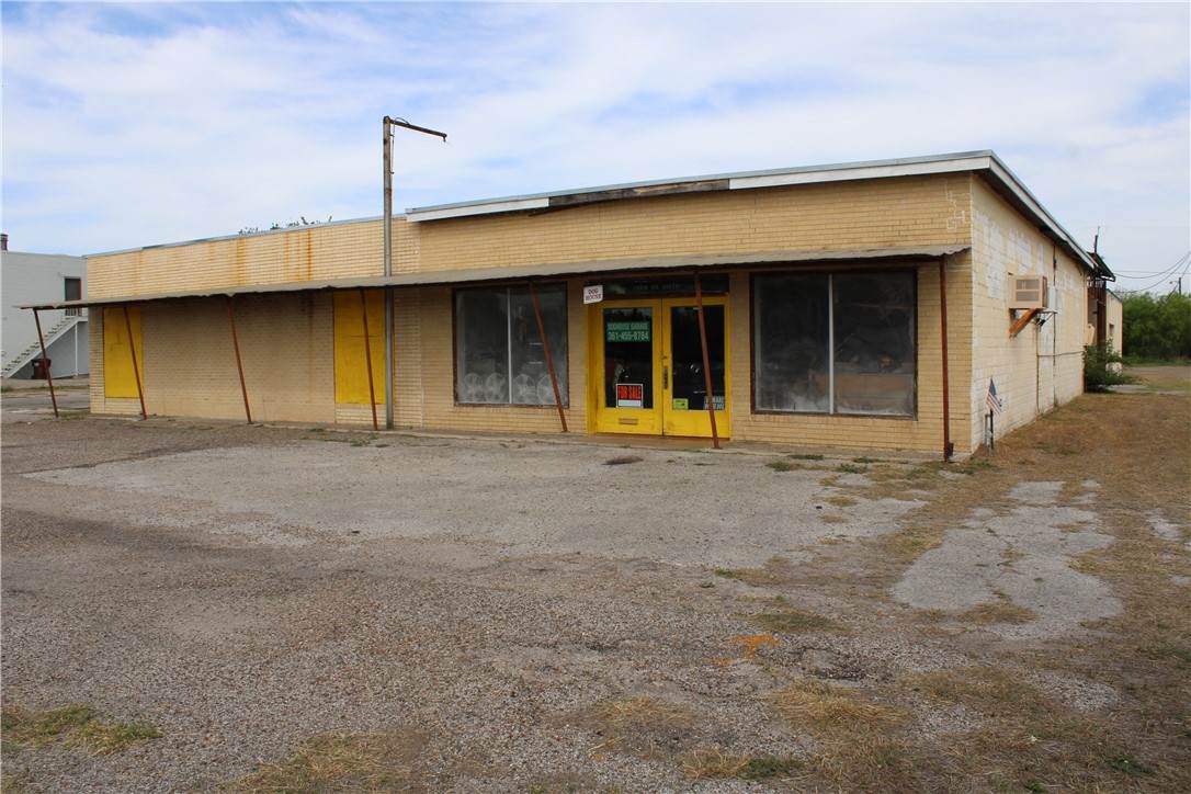 1508 6th Street - Photo 1