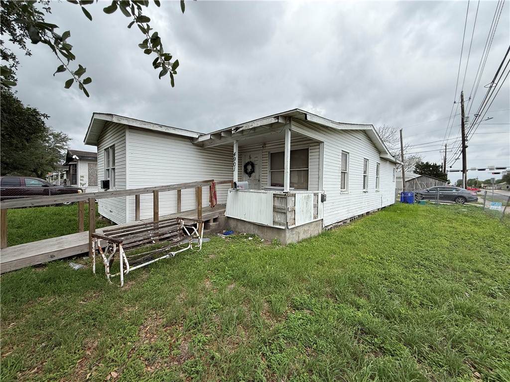 4901 Anthony Street - Photo 1
