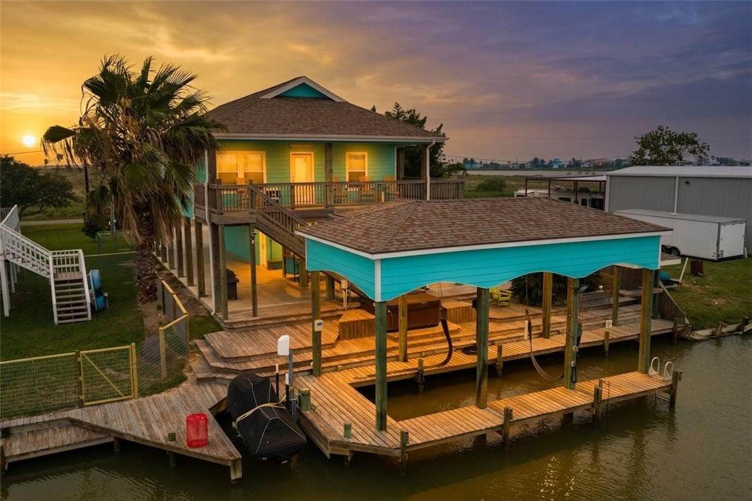109 Copano Cove - Photo 1