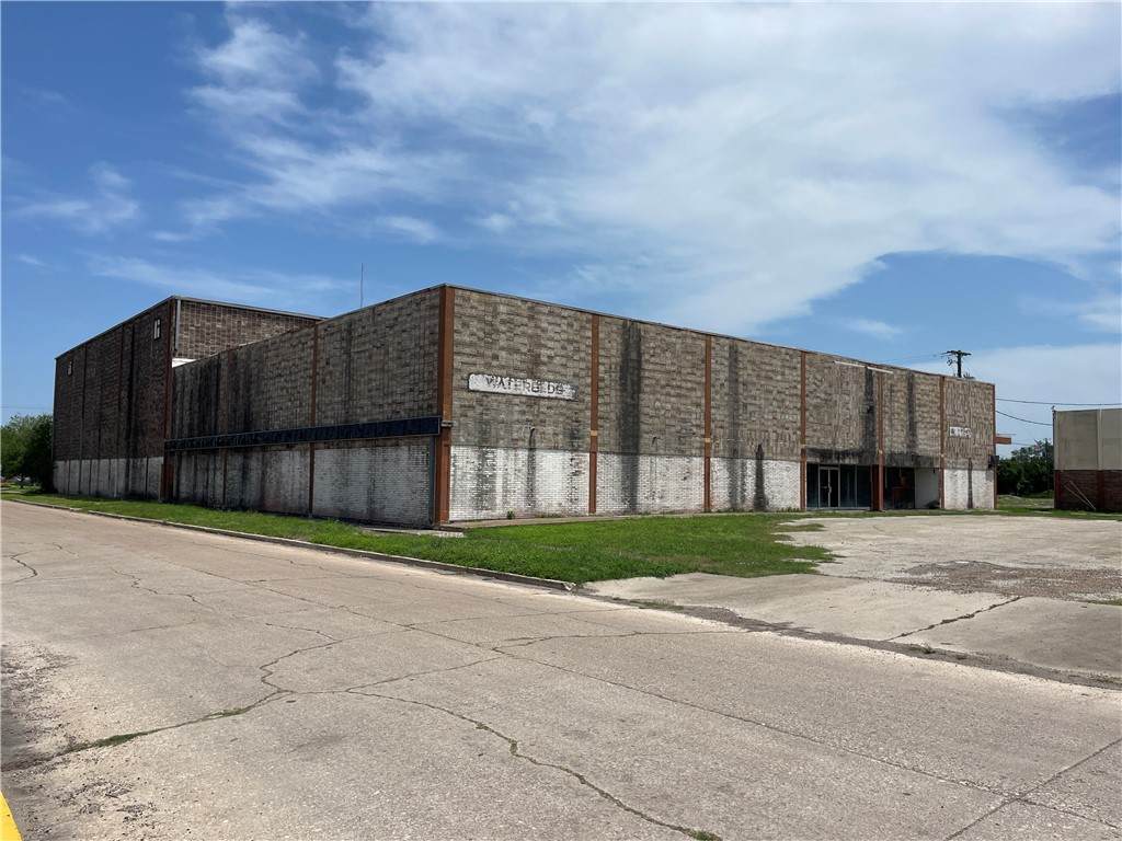 200 Kenedy Avenue - Photo 1