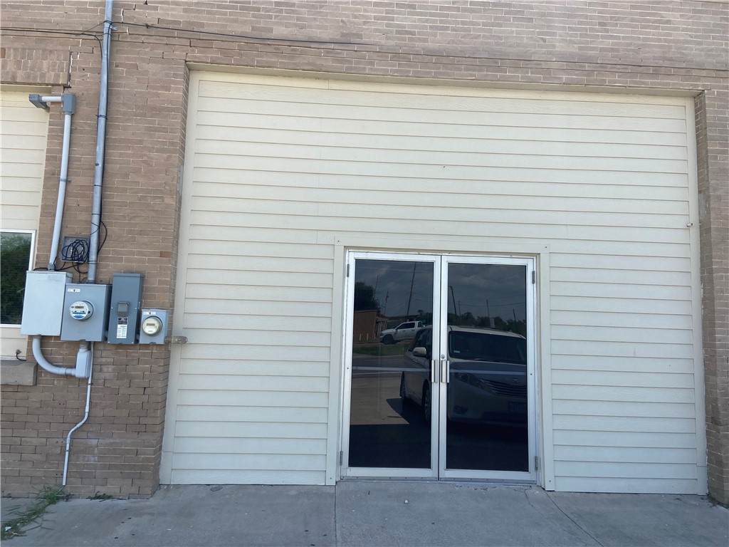 116 Ave C - Photo 1
