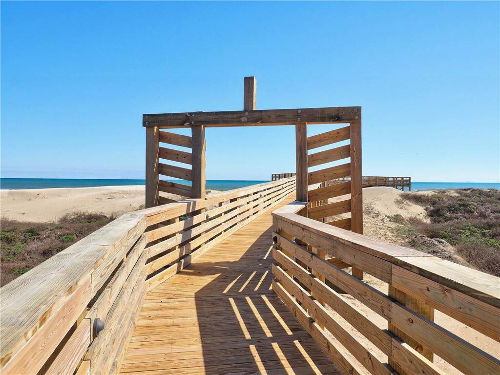 https://bt-photos.global.ssl.fastly.net/corpuschristi/orig_boomver_1_476153-2.jpg