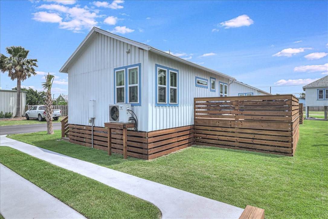 340 Alister Street - Photo 1