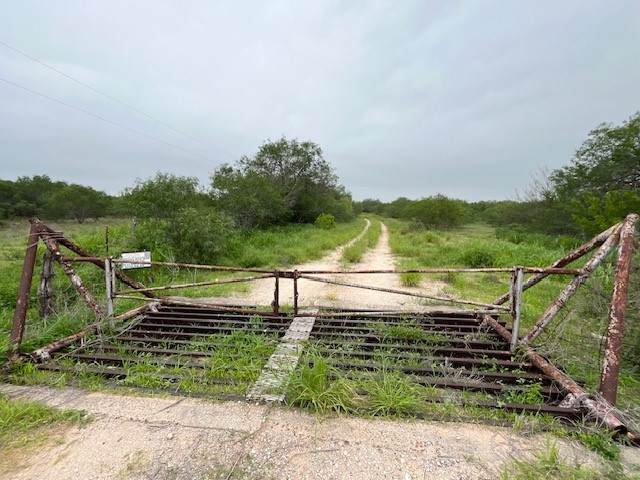 000 Fm 754 - Photo 1
