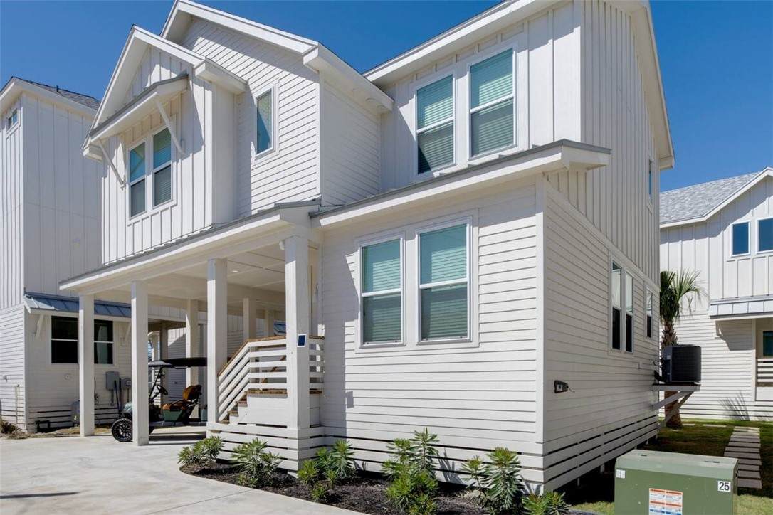 434 Oleander Street - Photo 1